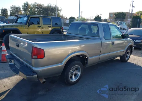 2002 Chevrolet S-10 Ls z USA, uszkodzony, nr VIN 1GCCS195428208446